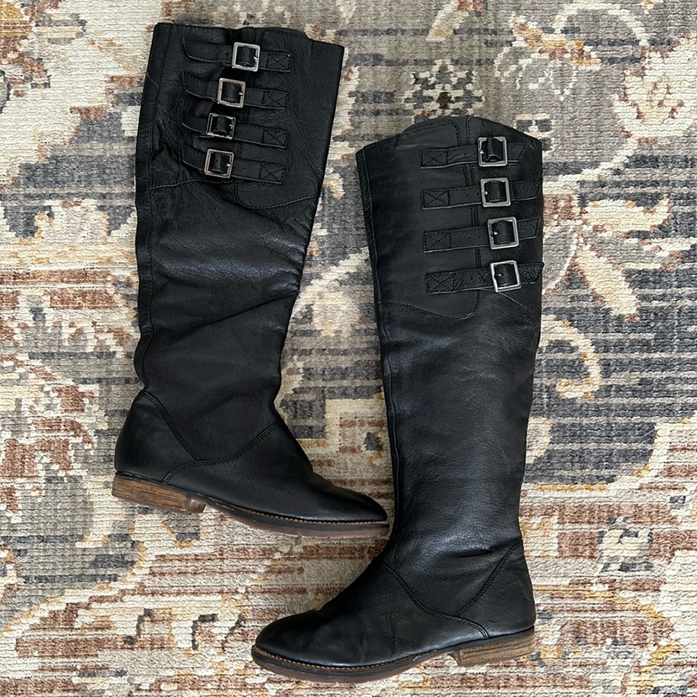 STEVE MADDEN Miidori Black Leather Knee High Riding Boots Side Buckle Detail 7.5